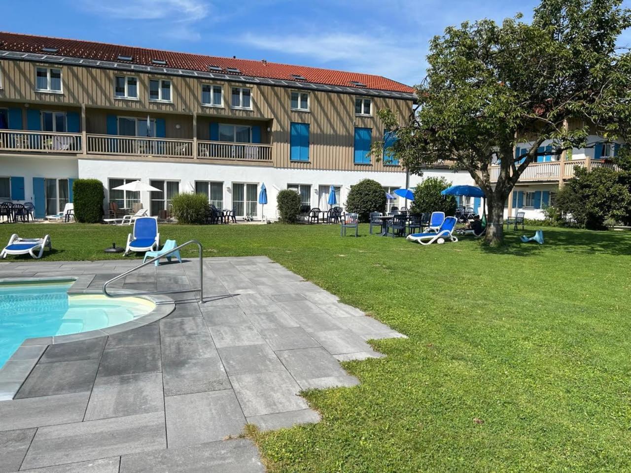 Gabi Mit Pool Und Sauna Übersee المظهر الخارجي الصورة
