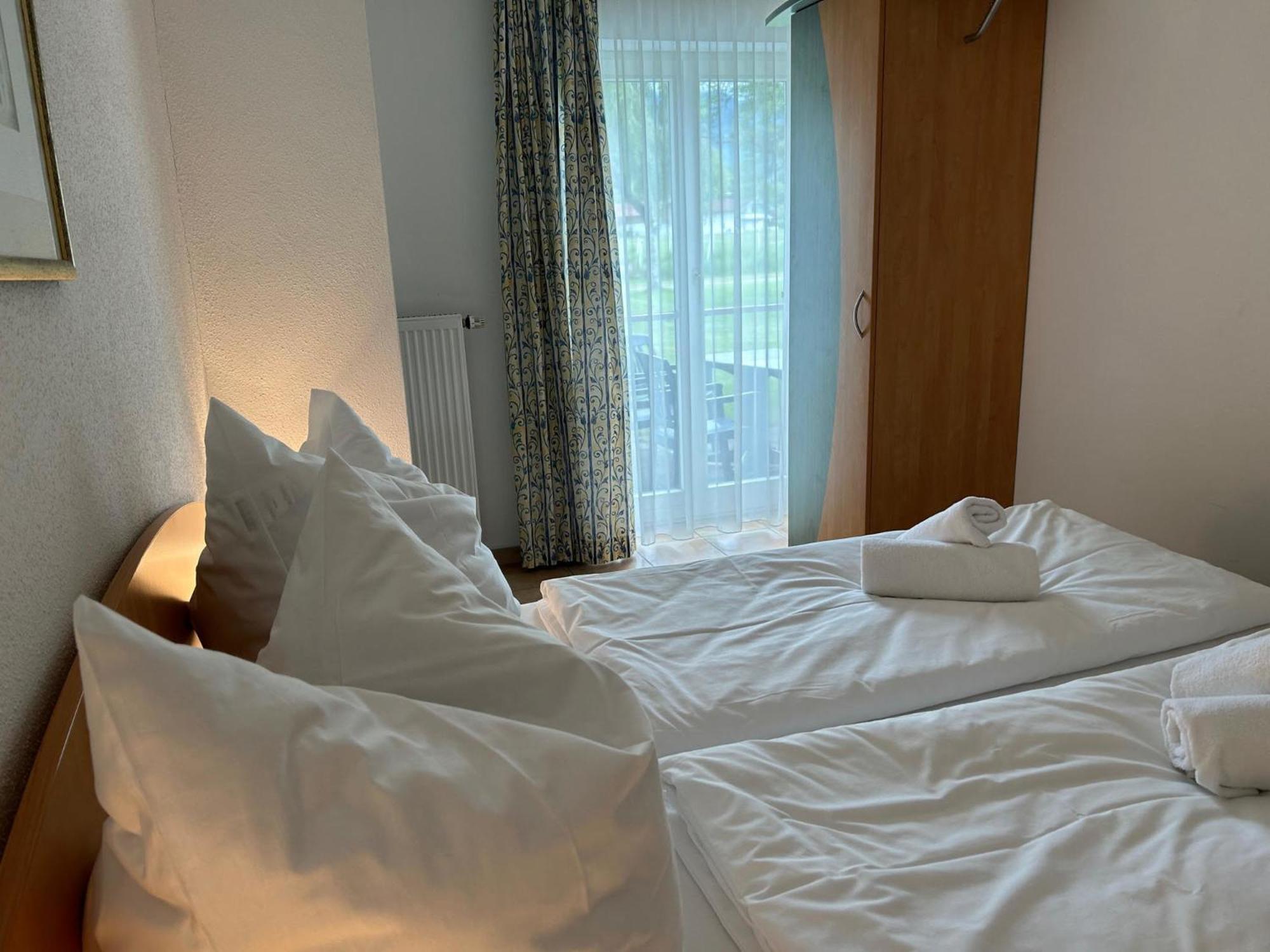 Gabi Mit Pool Und Sauna Übersee المظهر الخارجي الصورة